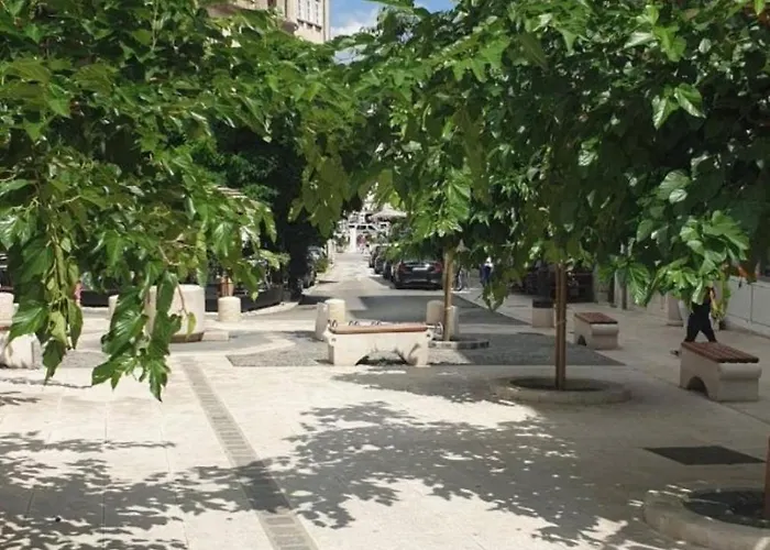 Apartman Iva *